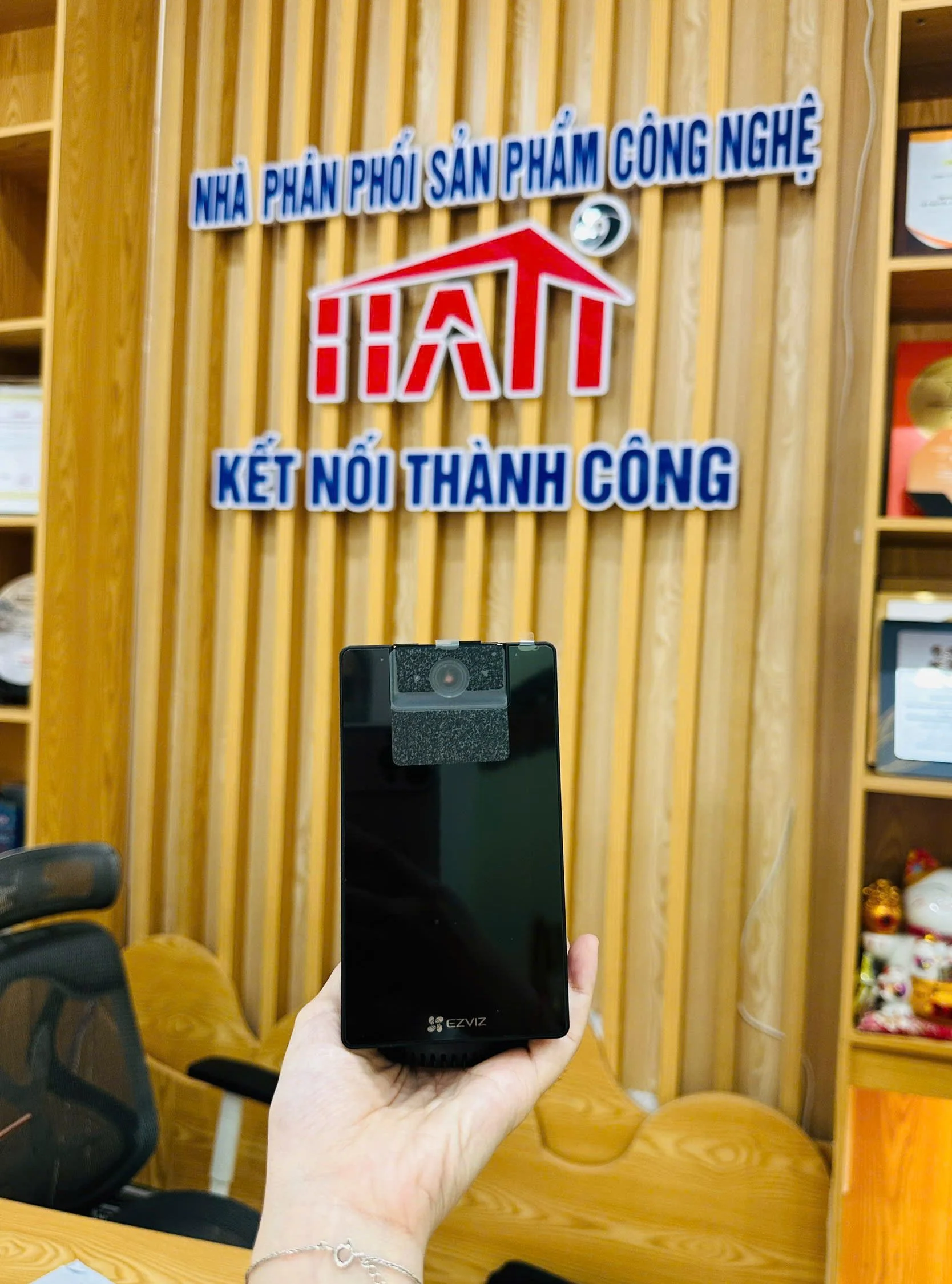 Camera gọi video thông minh EZVIZ CS-S10 2K 4mp (1M4WFK) chính hãng HATI SOLUTIONS