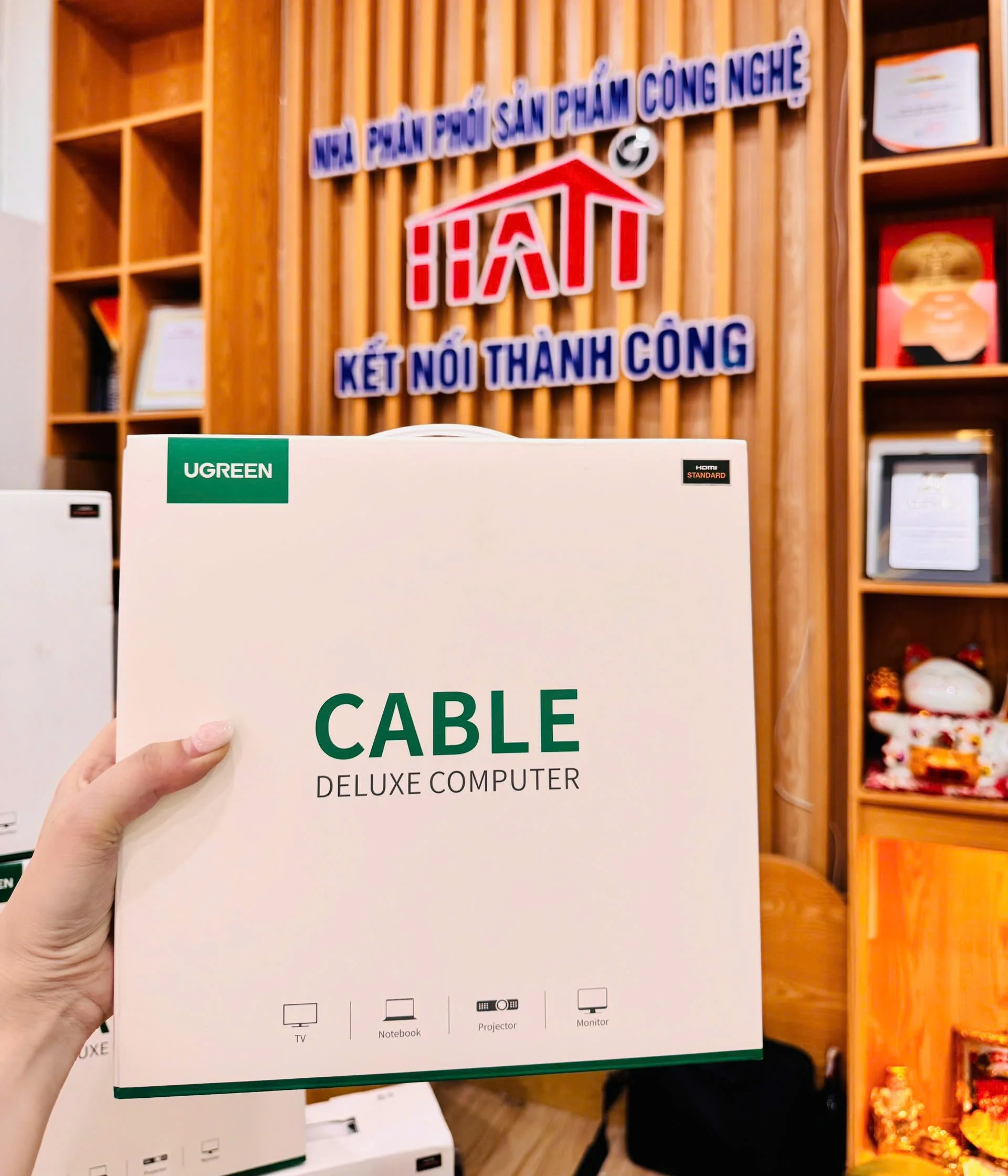 Dây HDMI 1.4 Ugreen 15M (10111) chính hãng